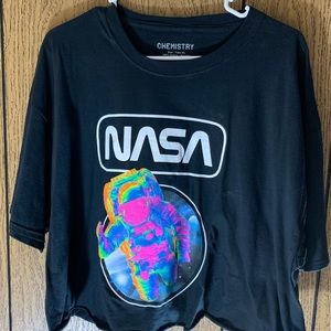 NWOT BLACK NASA CROPPED T-SHIRT JUNIORS XL